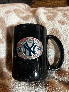Vintage New York Yankees 1998 World Series Champions Mug MLB